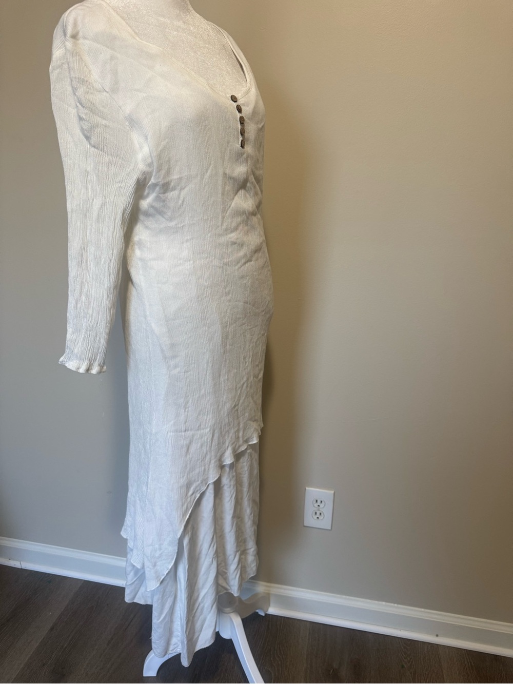 R. Vivimos White Boho Layered High-Low Long Sleeve Dress - Picture 5 of 7